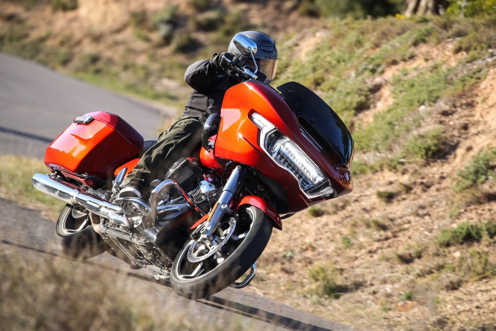Harley Street Glide Road Glide 2024