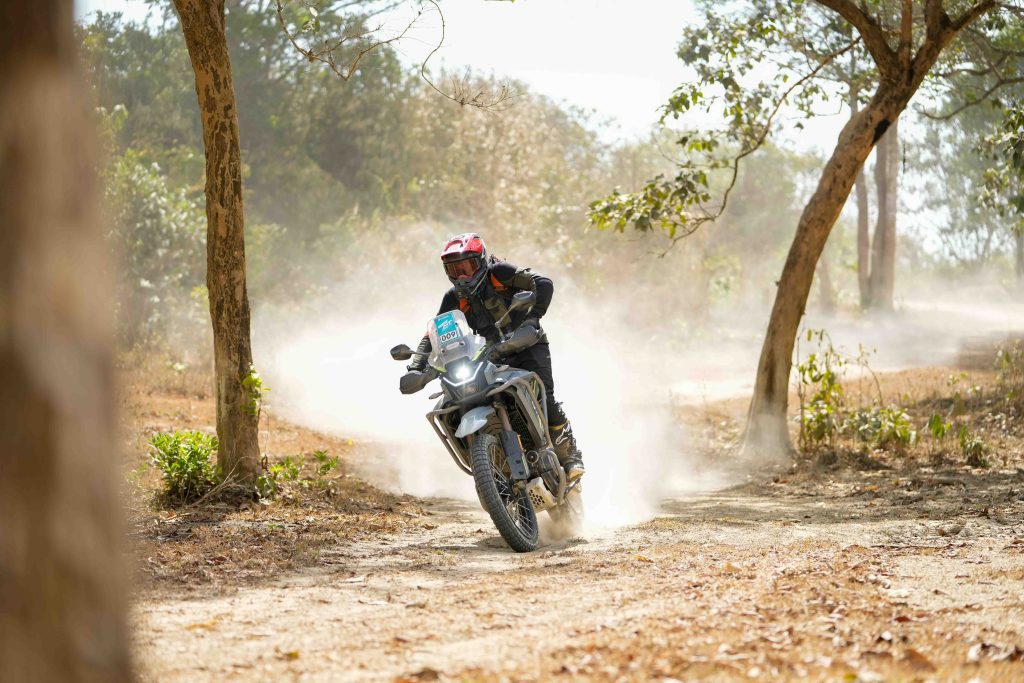CFMOTO 450 MT