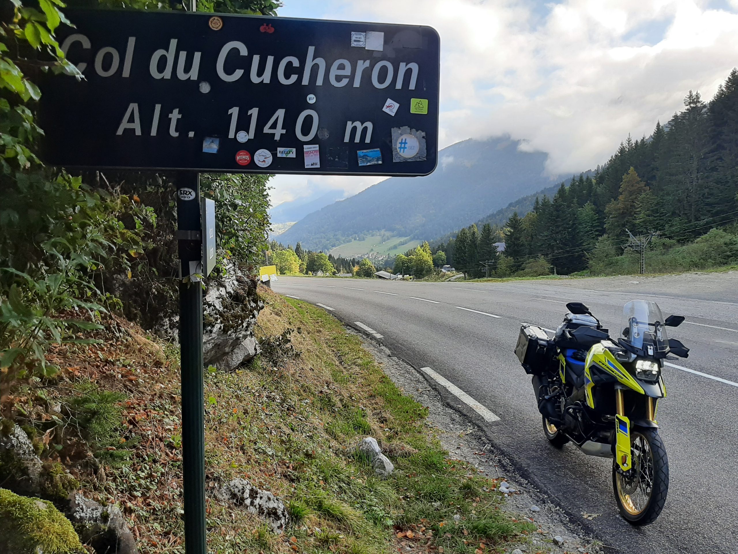 Suzuki V-Strom 1050DE Alpen