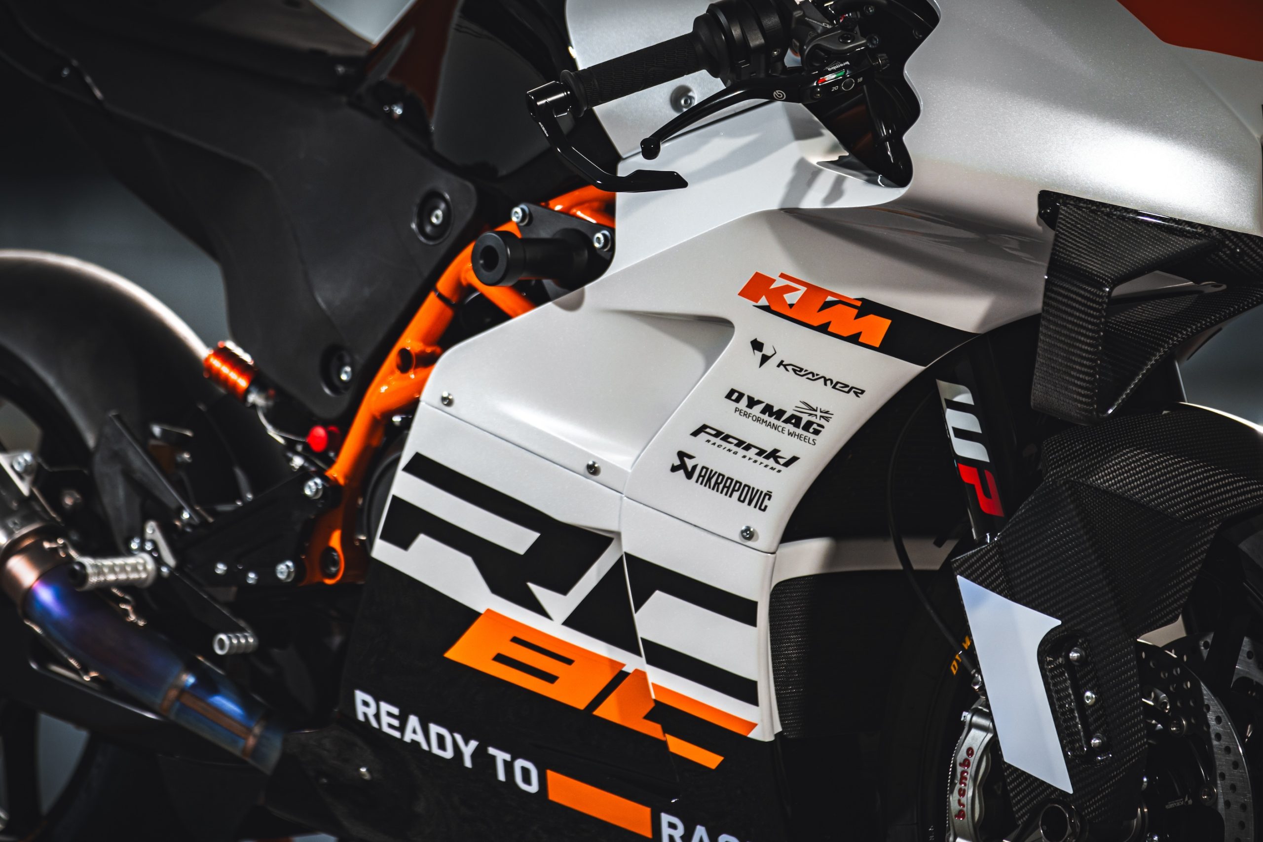 KTM RC 8C