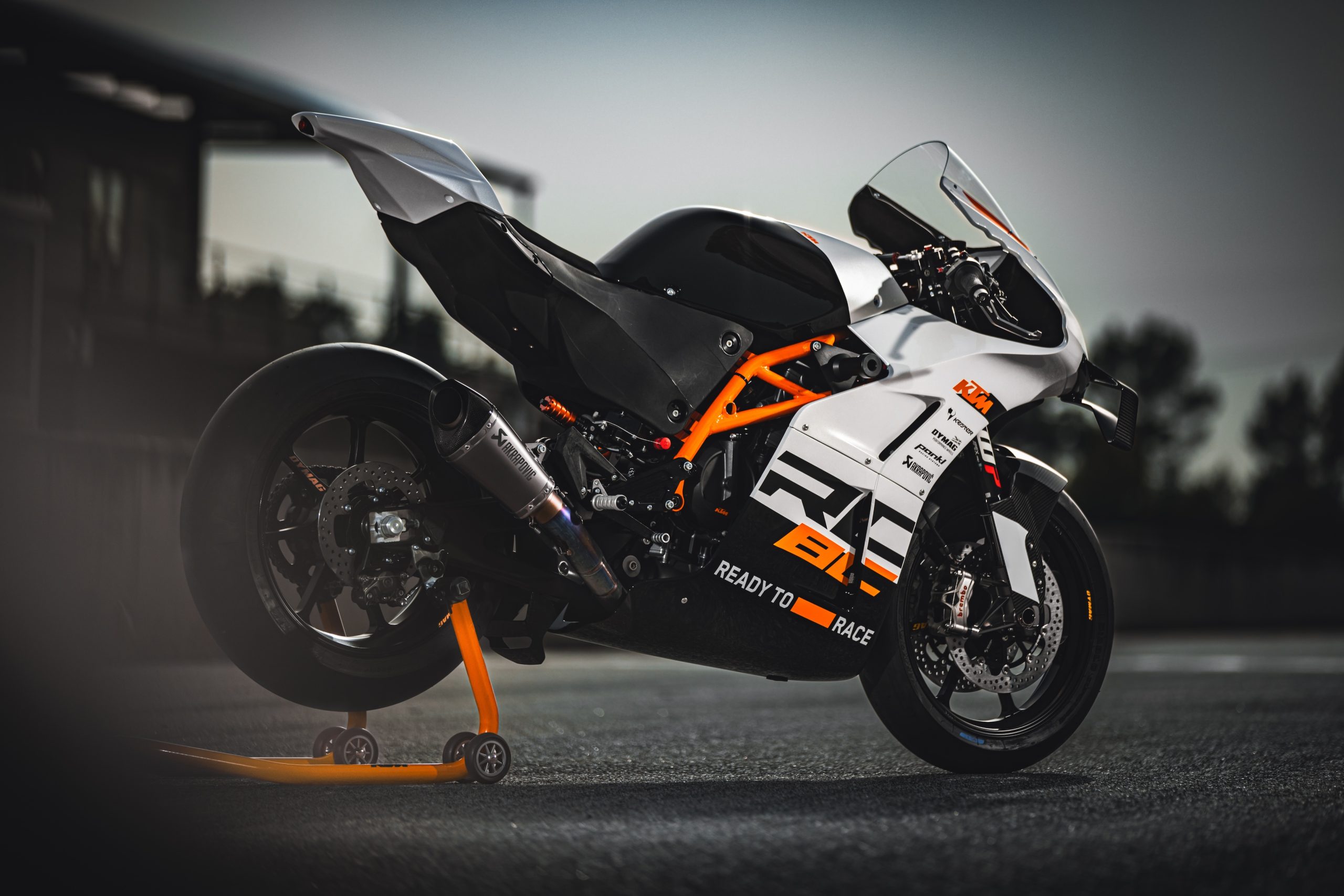 KTM RC 8C