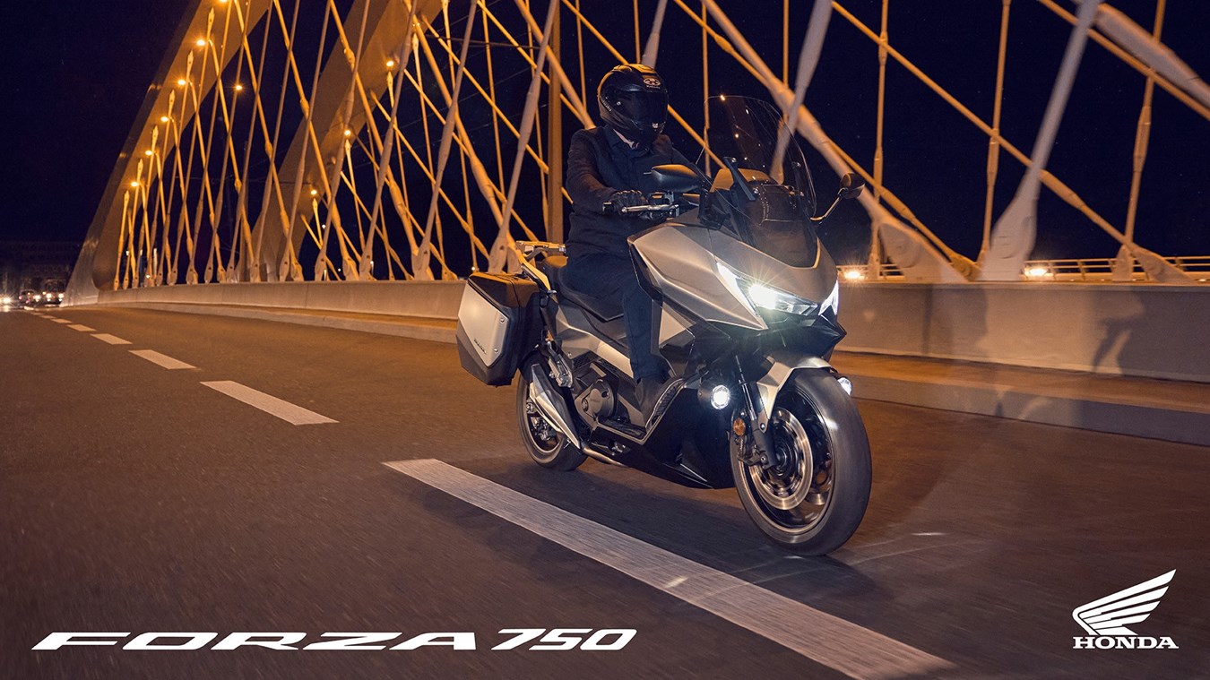 Honda Forza 750 2025