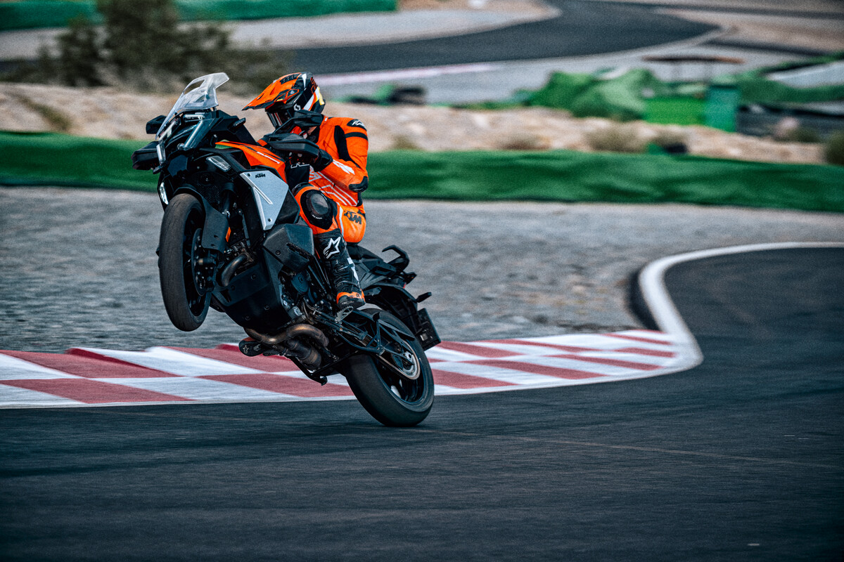 KTM 1390 SUPER ADVENTURE S EVO