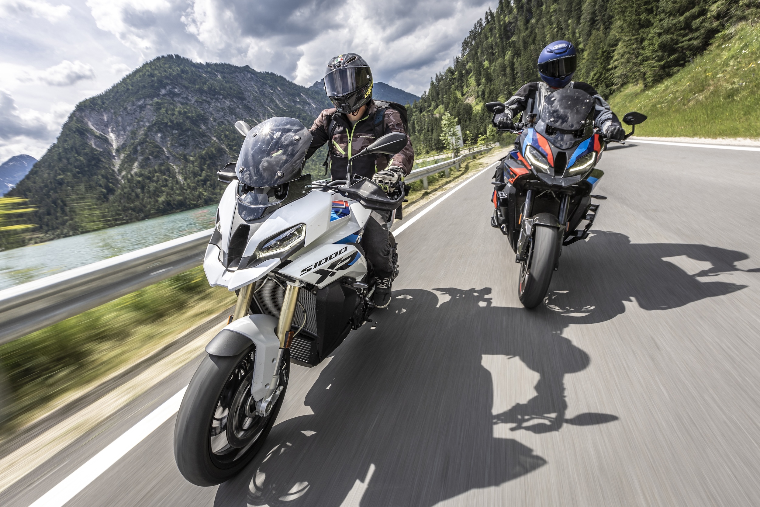 BMW M 1000 XR vs. S 1000 XR