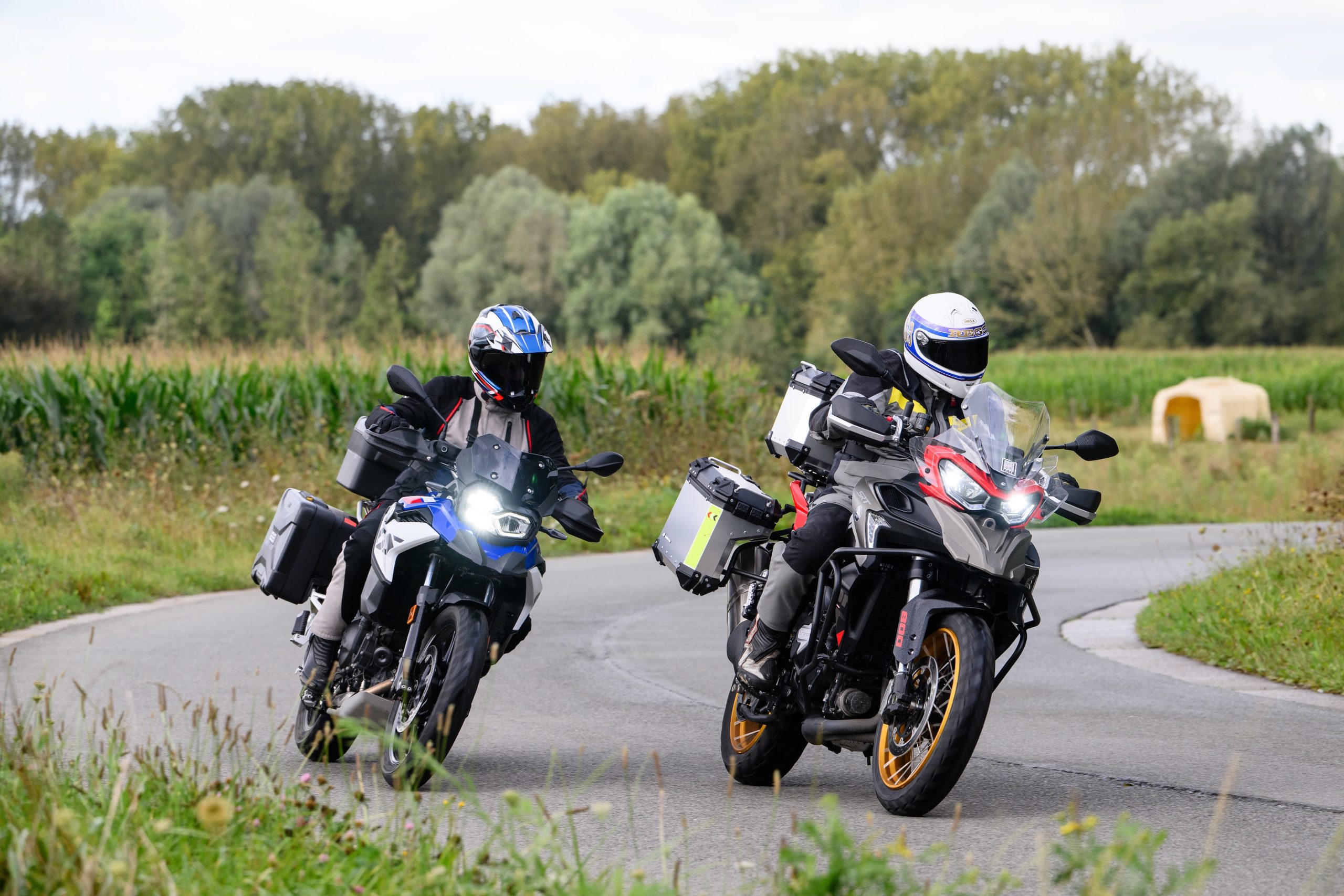 BMW F 800 GS QJMotor SRT 800 SX Touring