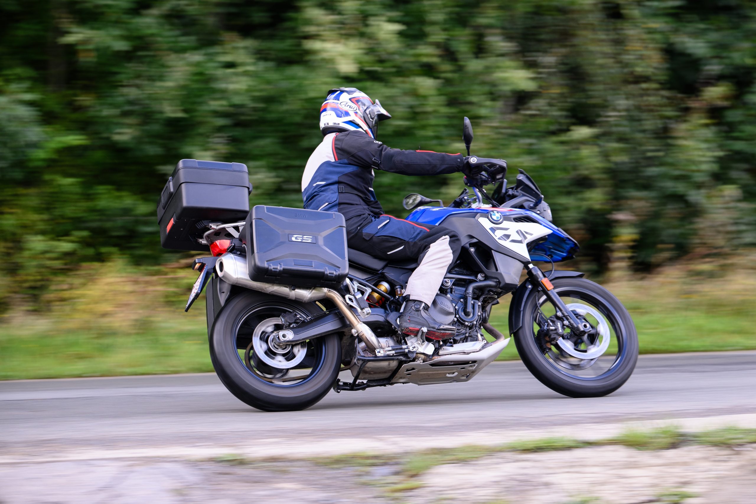 BMW F 800 GS QJMotor SRT 800 SX Touring