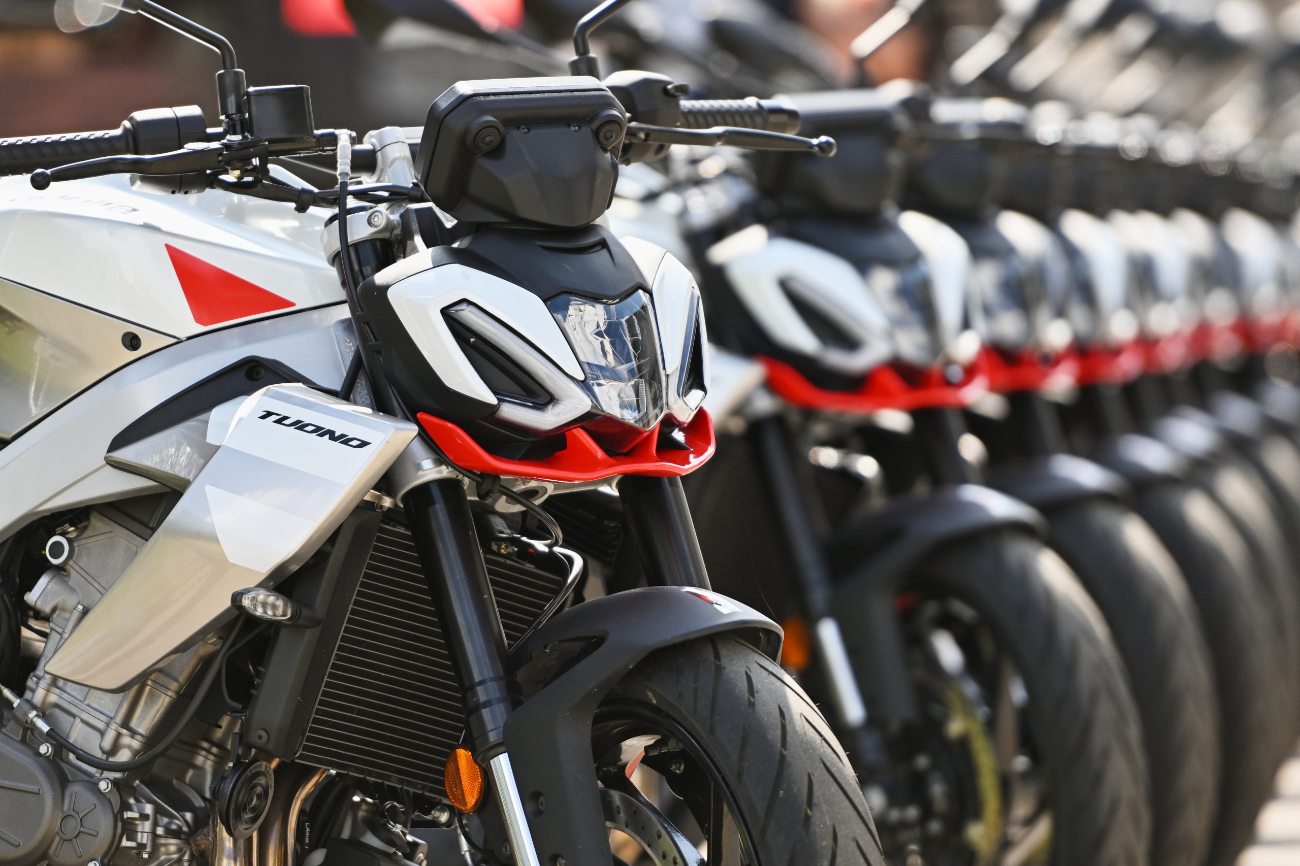 Aprilia Tuono 457