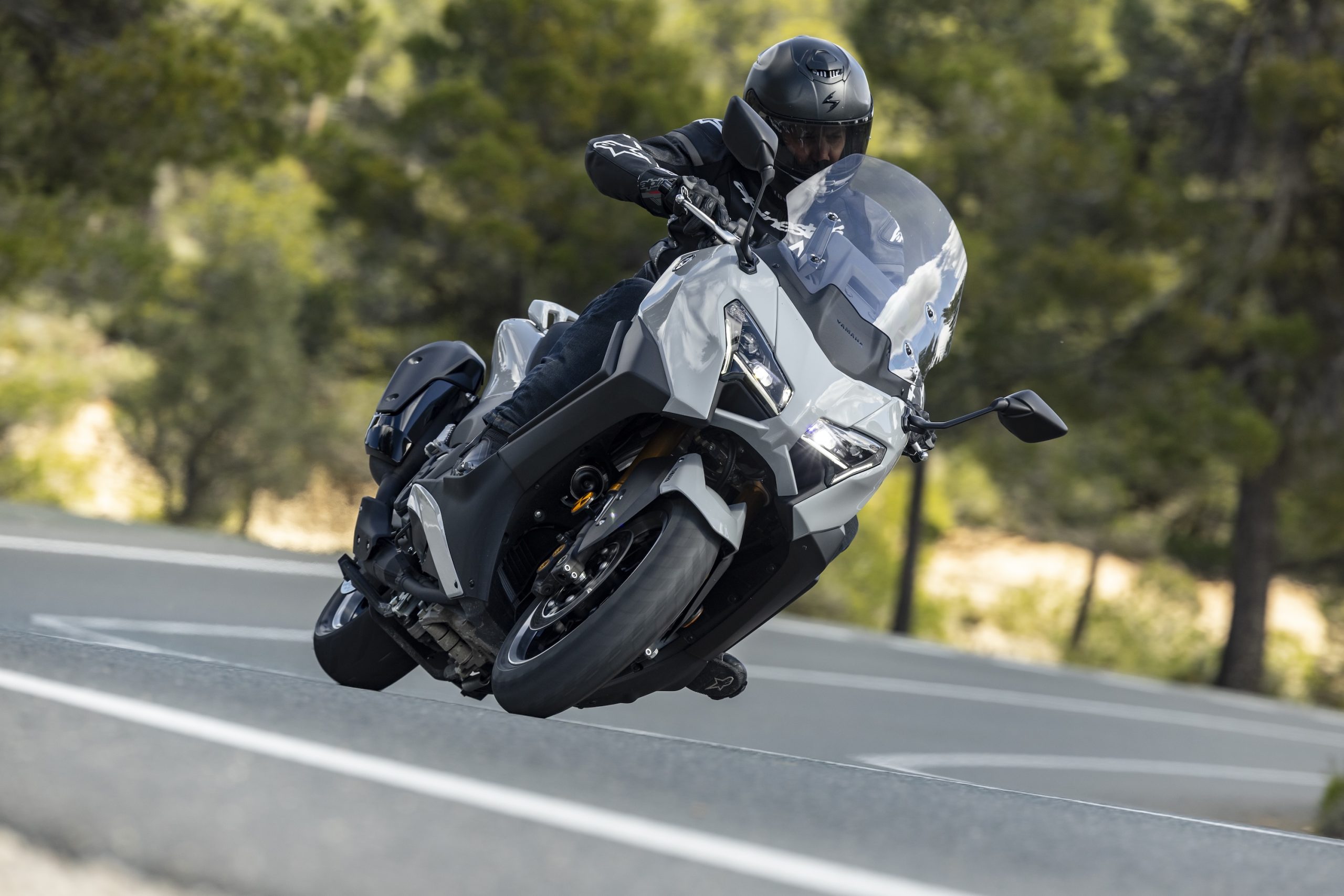 Yamaha TMAX Tech MAX
