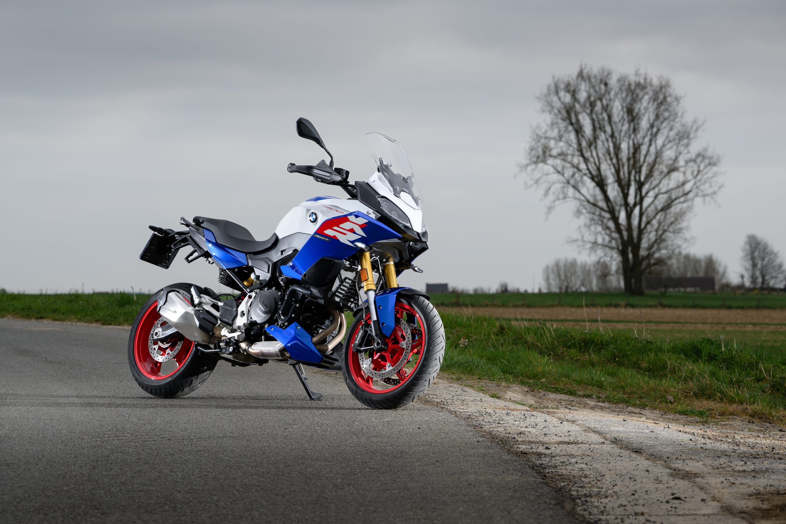 BMW F 900 XR