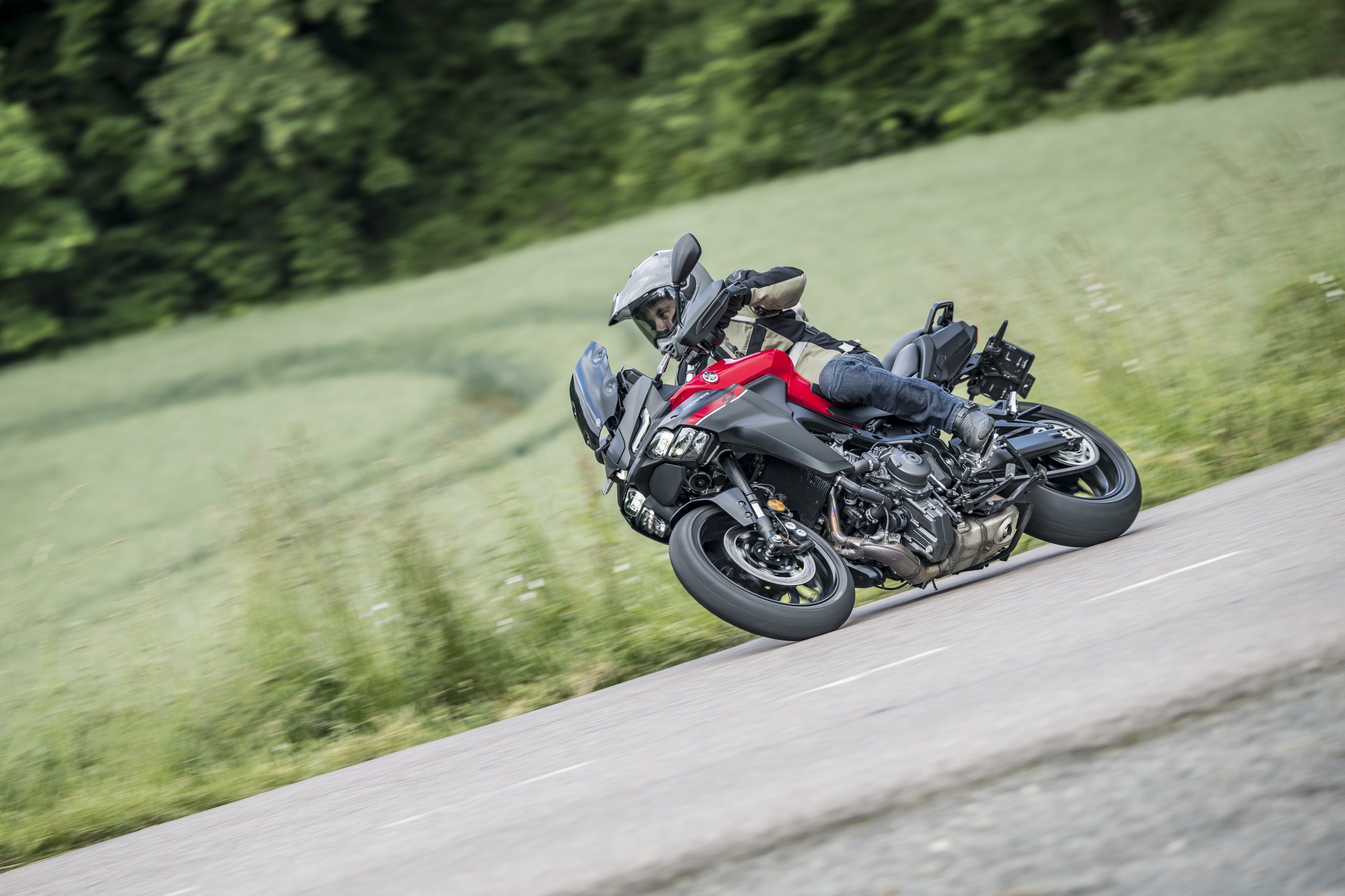 BMW F 900 XR Ducati Multistrada V2 Triumph Tiger Sport 800 Yamaha Tracer 9