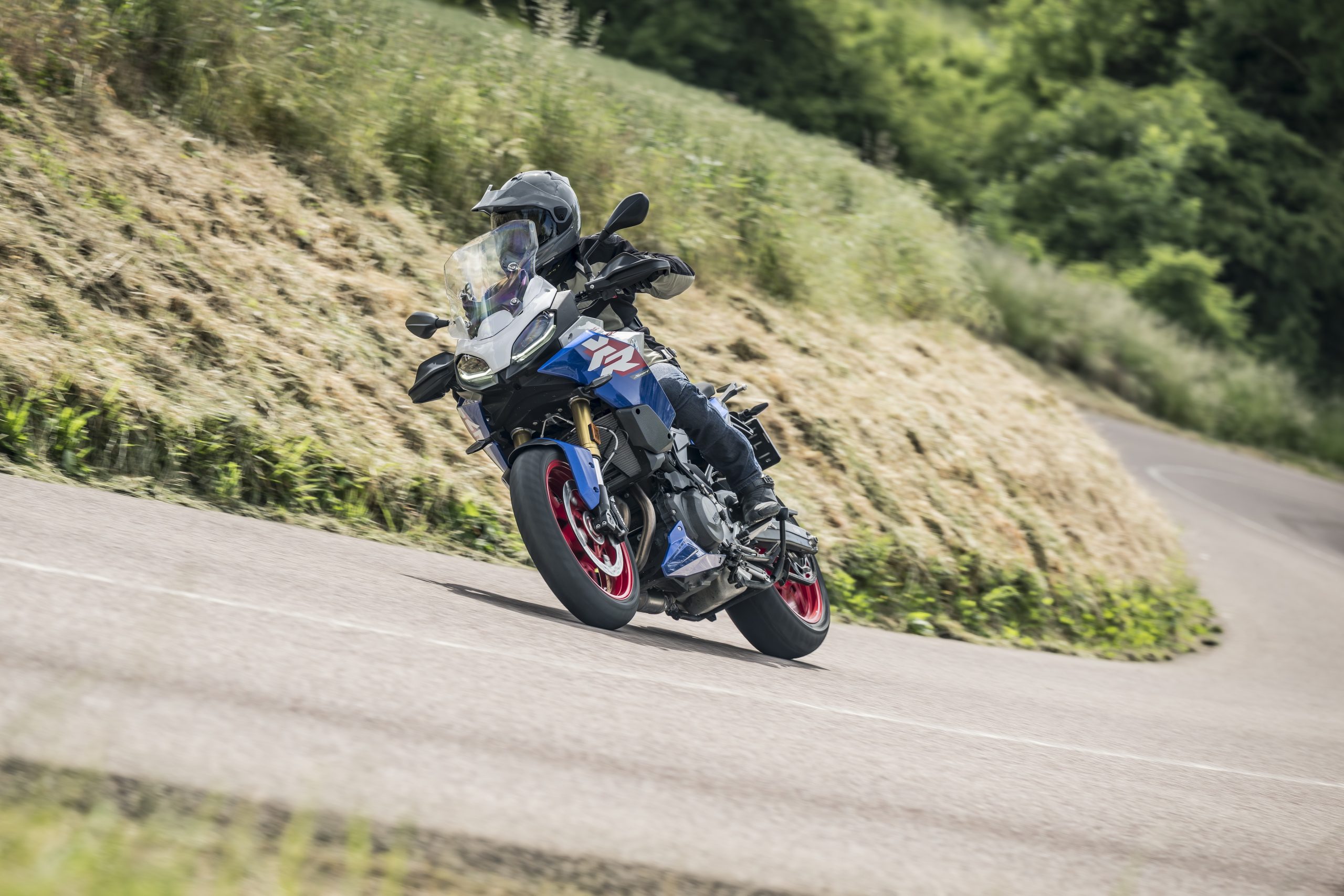 BMW F 900 XR Ducati Multistrada V2 Triumph Tiger Sport 800 Yamaha Tracer 9