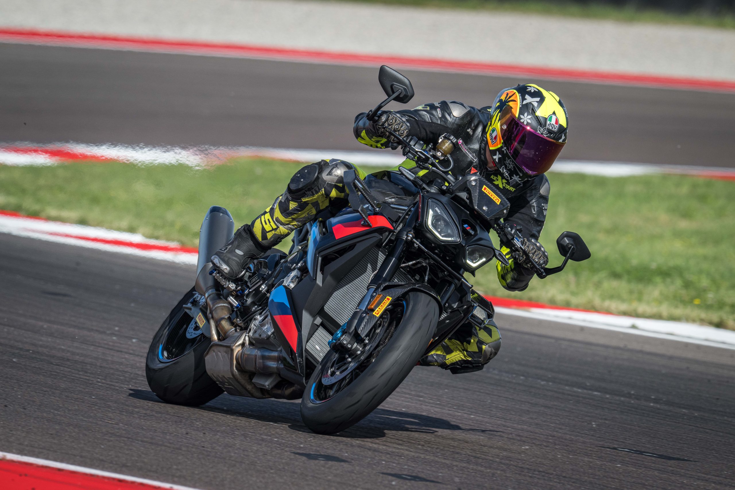BMW M 1000 R