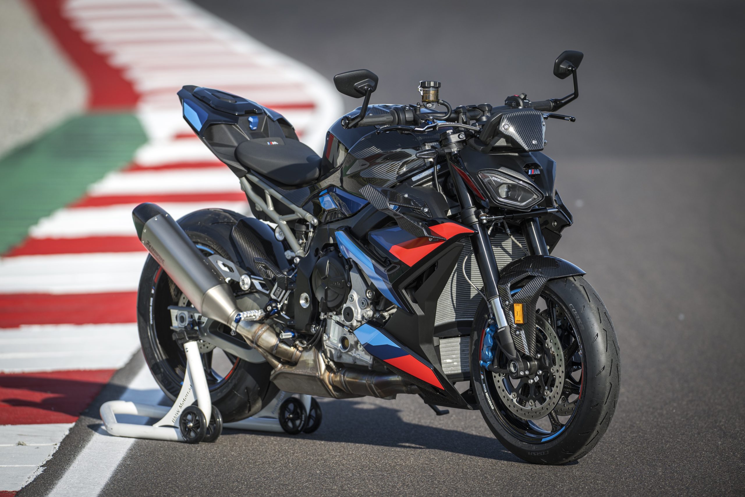 BMW M 1000 R