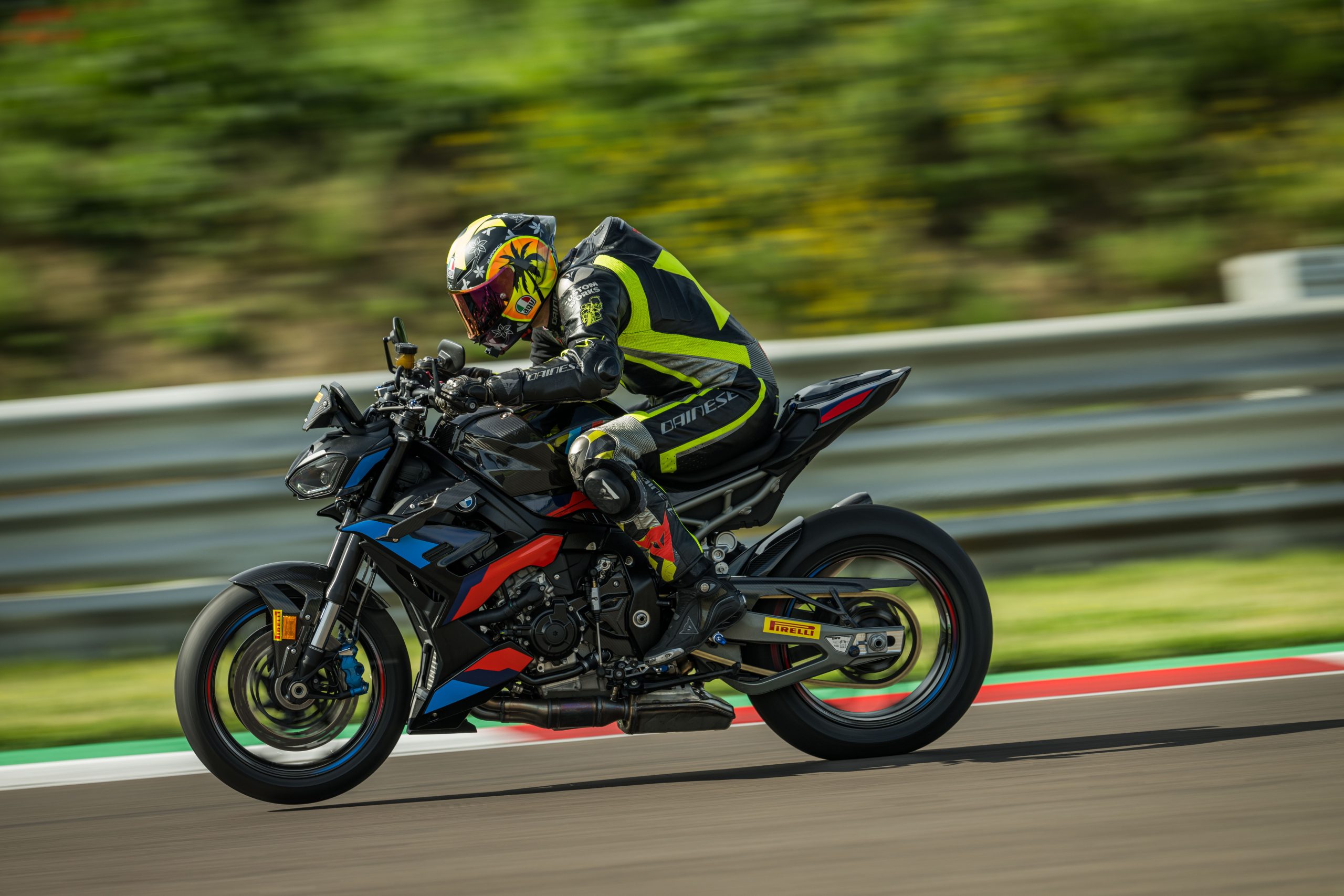 BMW M 1000 R