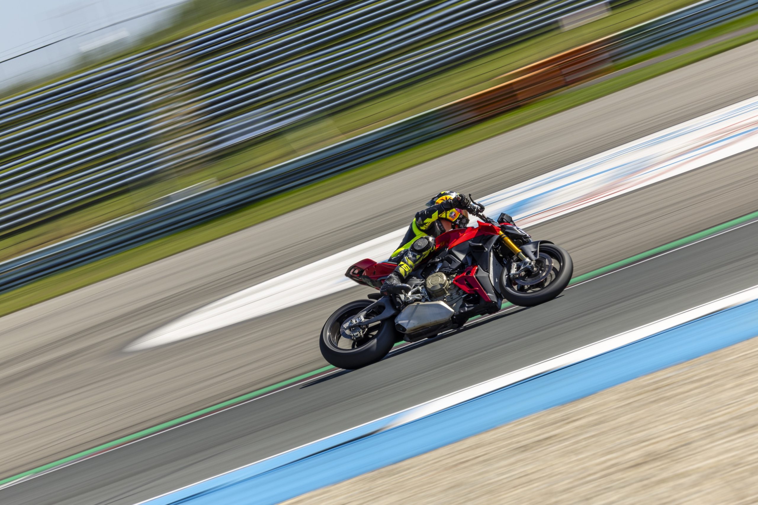Ducati Streetfighter V4 S