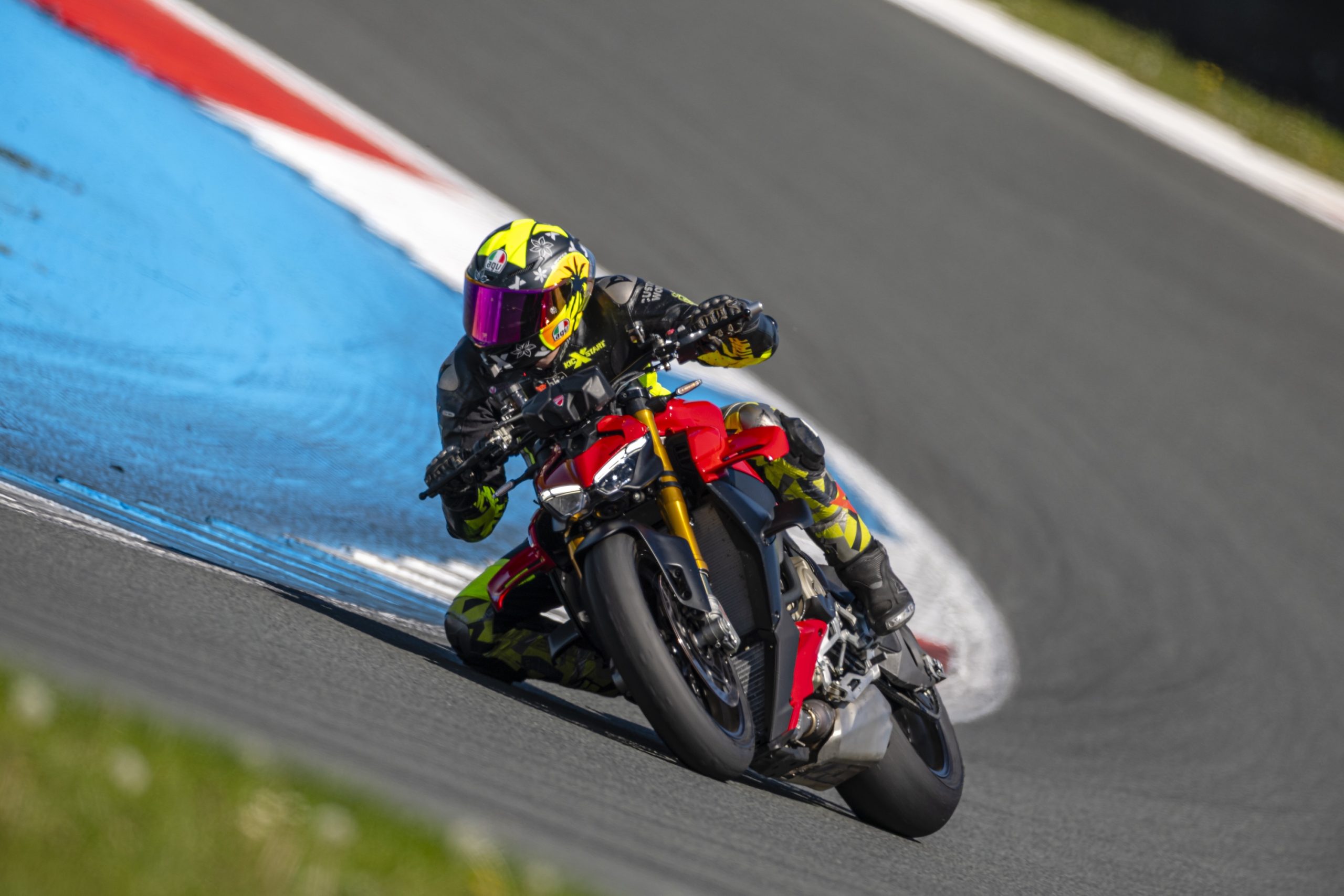 Ducati Streetfighter V4 S