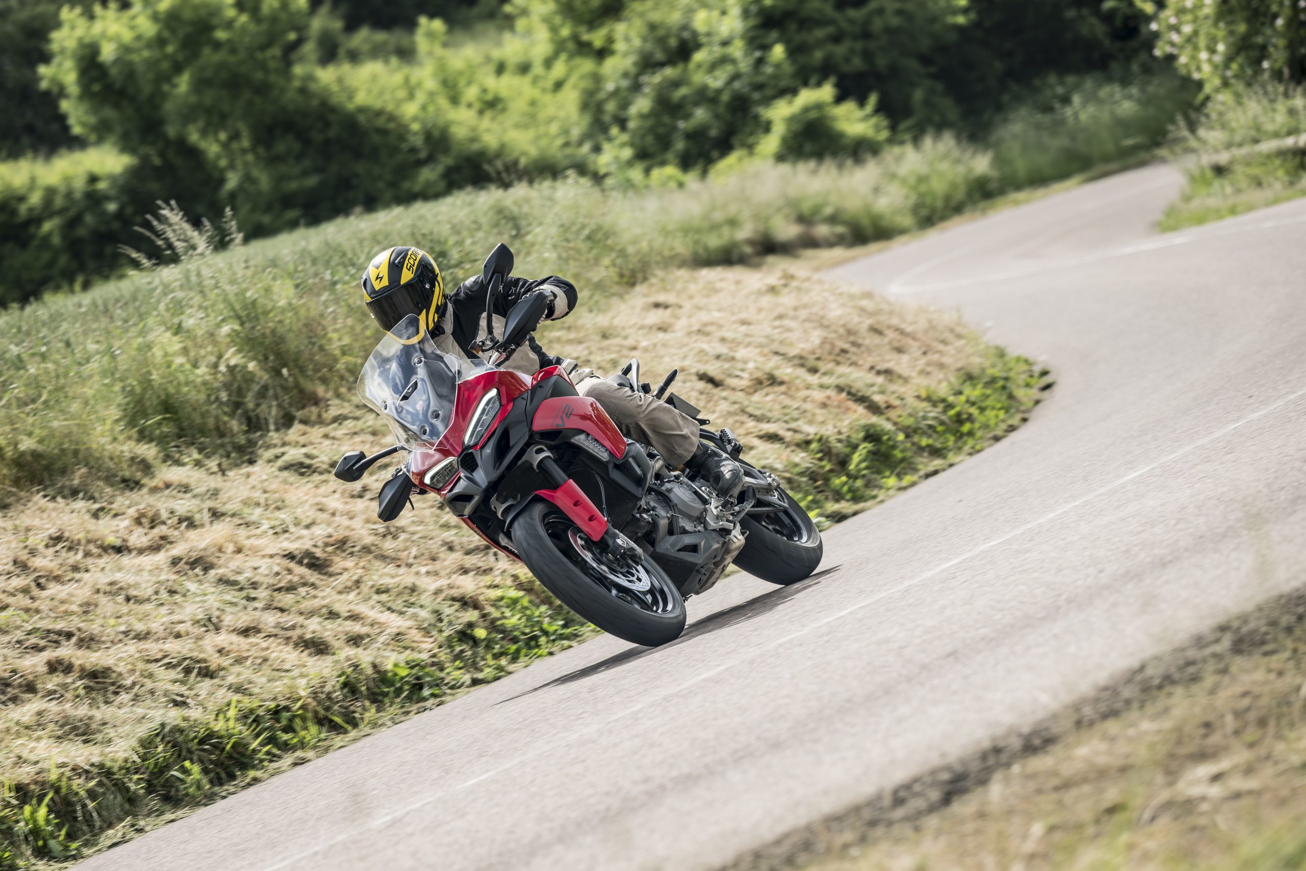 BMW F 900 XR Ducati Multistrada V2 Triumph Tiger Sport 800 Yamaha Tracer 9