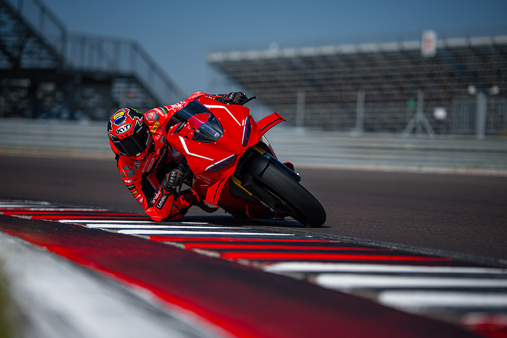 Ducati Panigale V4 R