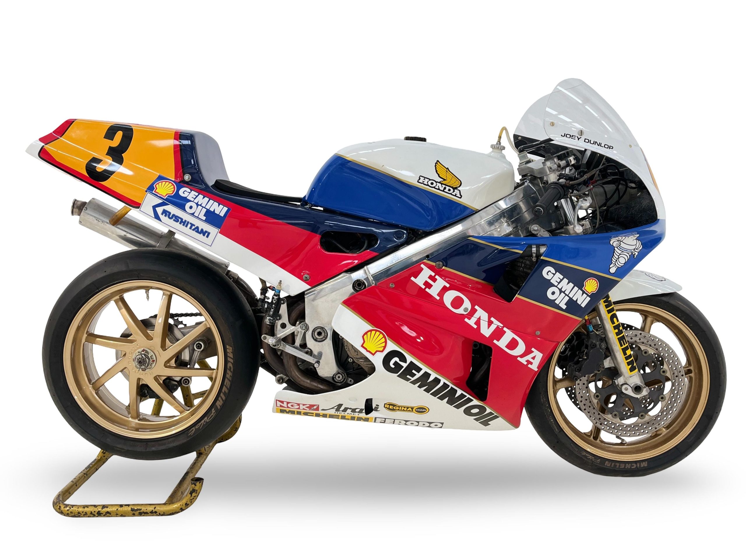 Bonhams Joey Dunlop 1988 Honda VFR750R RC30