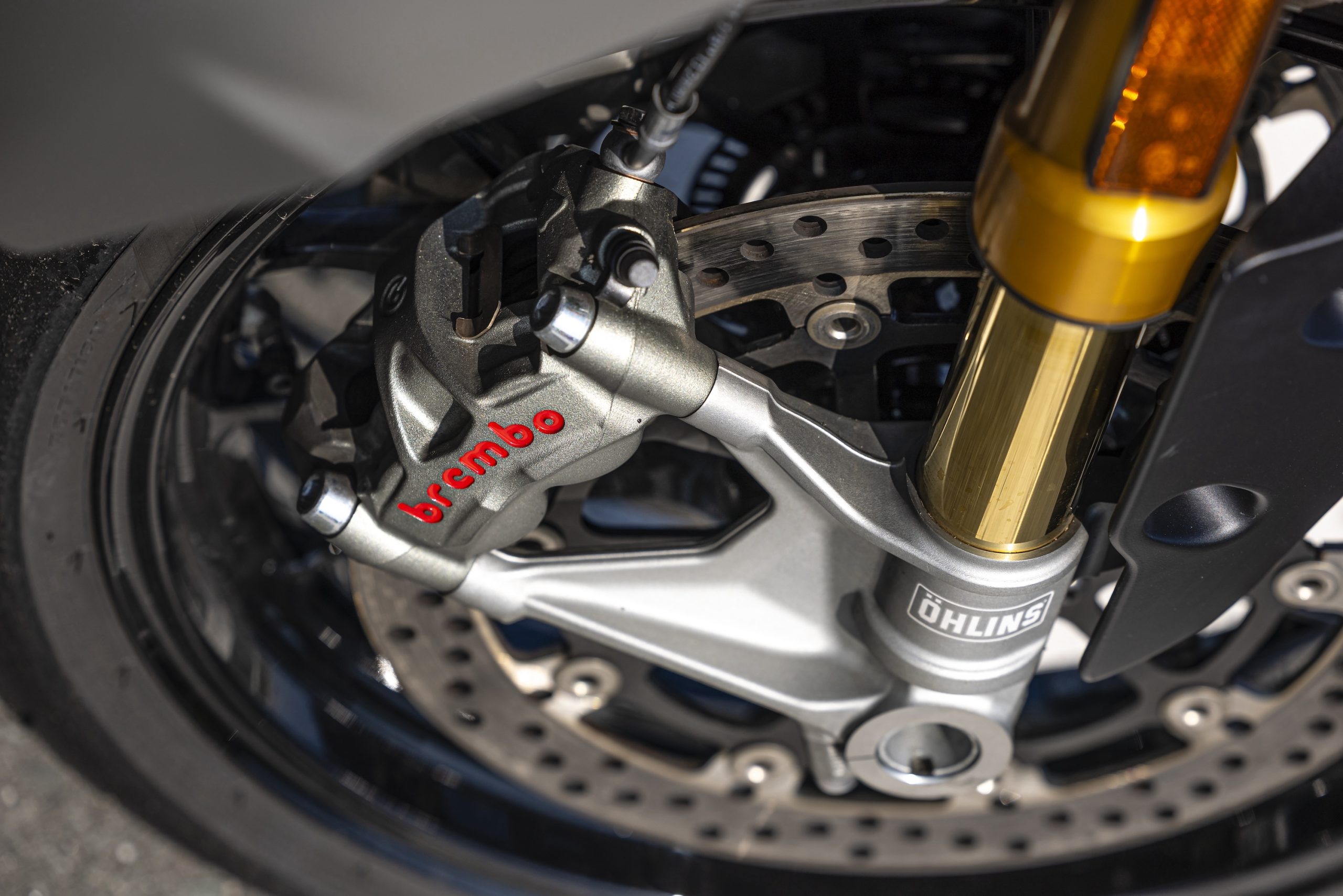Ducati Streetfighter V2 S