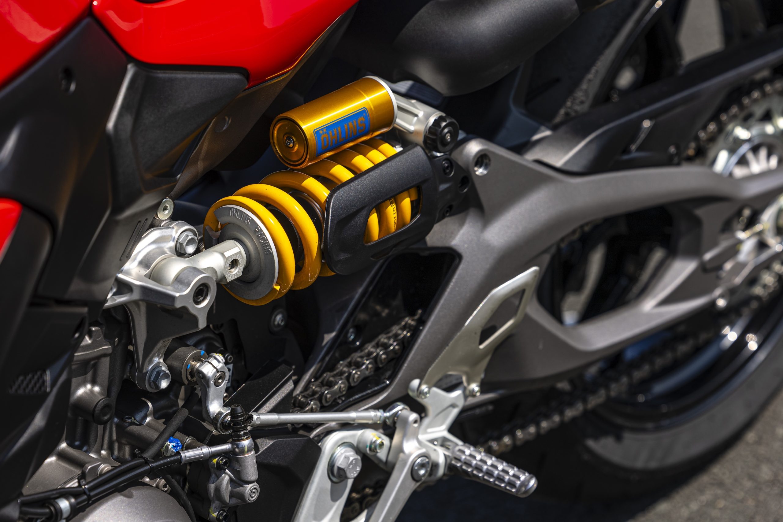 Ducati Streetfighter V2 S