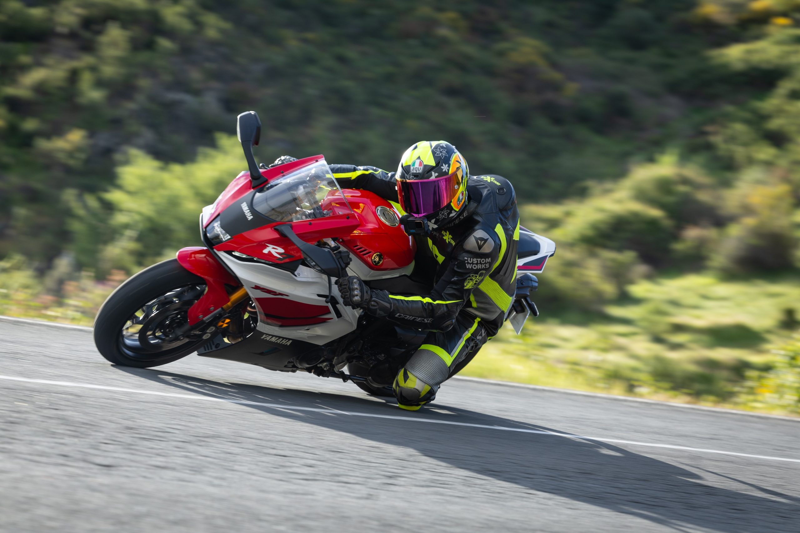 Yamaha R7