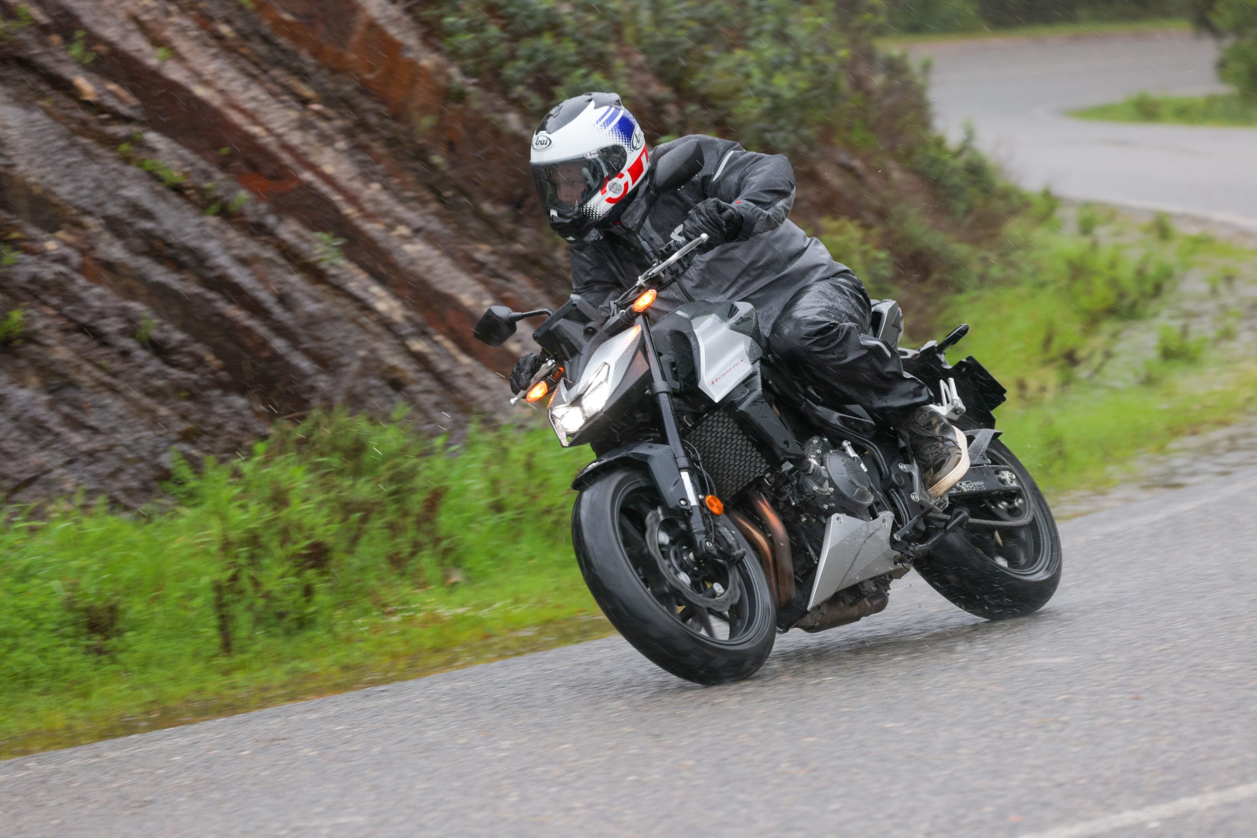 Honda CB750 Hornet E-Clutch