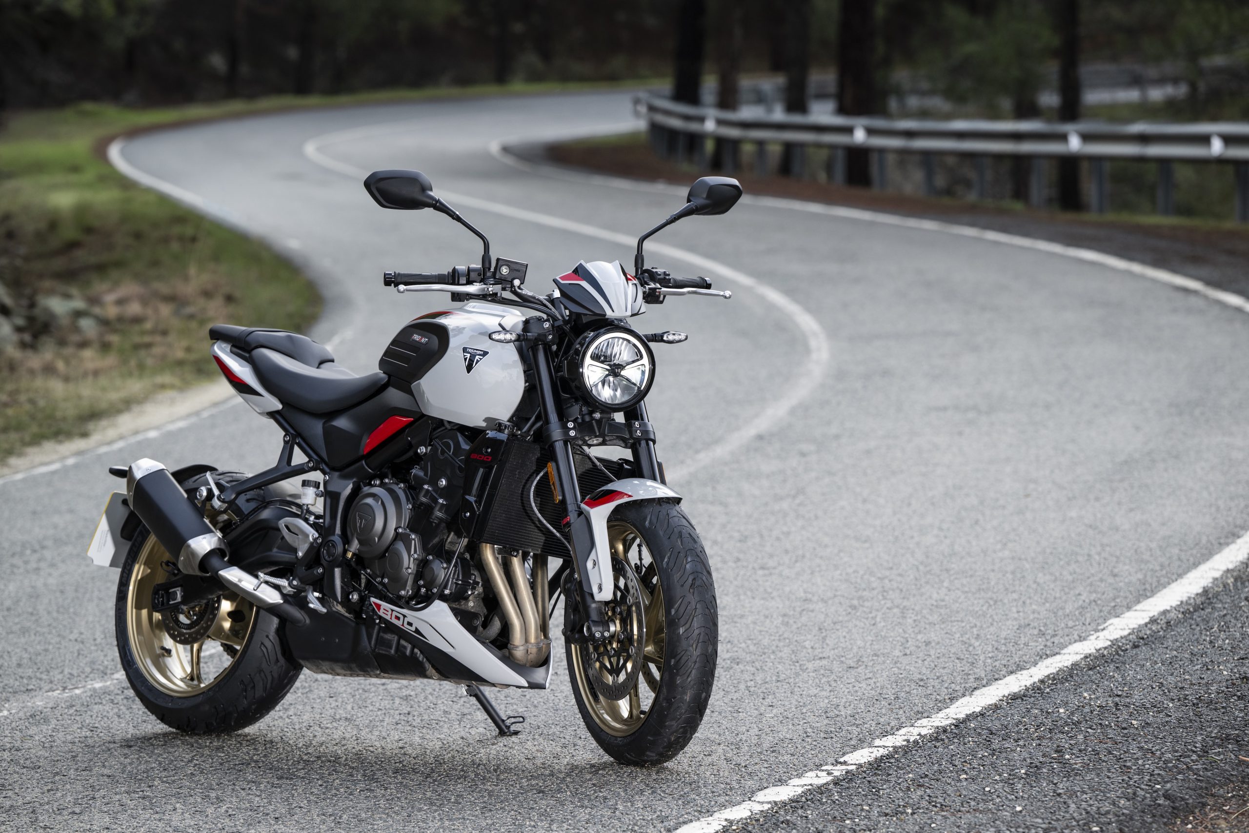 Triumph Trident 800